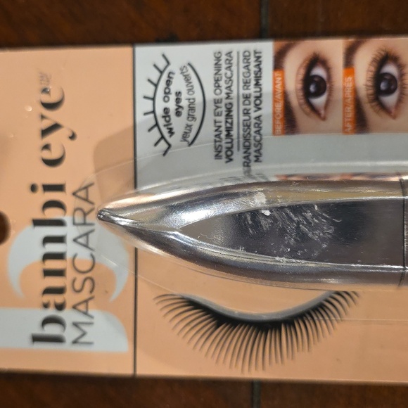(J52) NWT L’Oréal Bambi Eye Mascara 401 Black - Picture 3 of 6